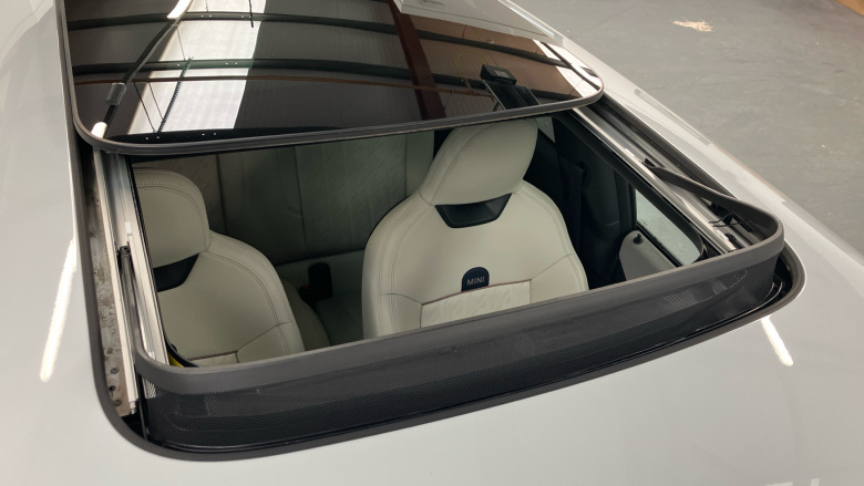 MINI Cooper 2.0 S Exclusive 3dr Auto Petrol Hatchback